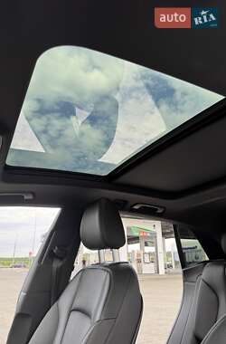 Позашляховик / Кросовер Audi Q8 2019 в 