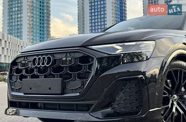 Внедорожник / Кроссовер Audi Q8 2025 в 