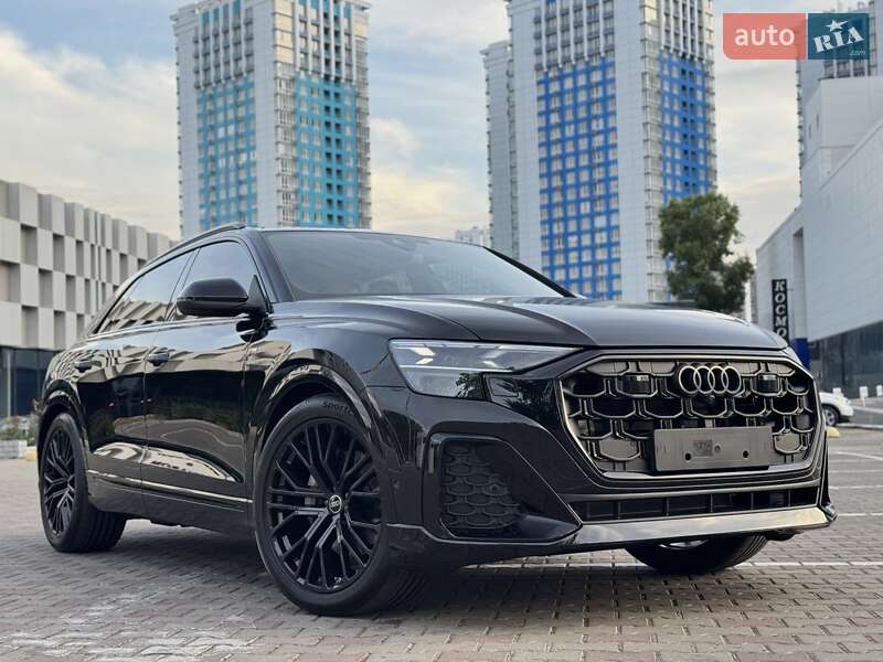 Внедорожник / Кроссовер Audi Q8 2025 в Одессе