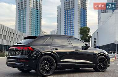 Внедорожник / Кроссовер Audi Q8 2025 в 