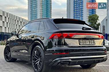 Внедорожник / Кроссовер Audi Q8 2025 в 