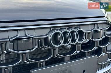 Внедорожник / Кроссовер Audi Q8 2025 в 