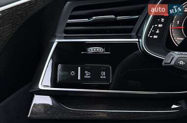 Внедорожник / Кроссовер Audi Q8 2025 в 