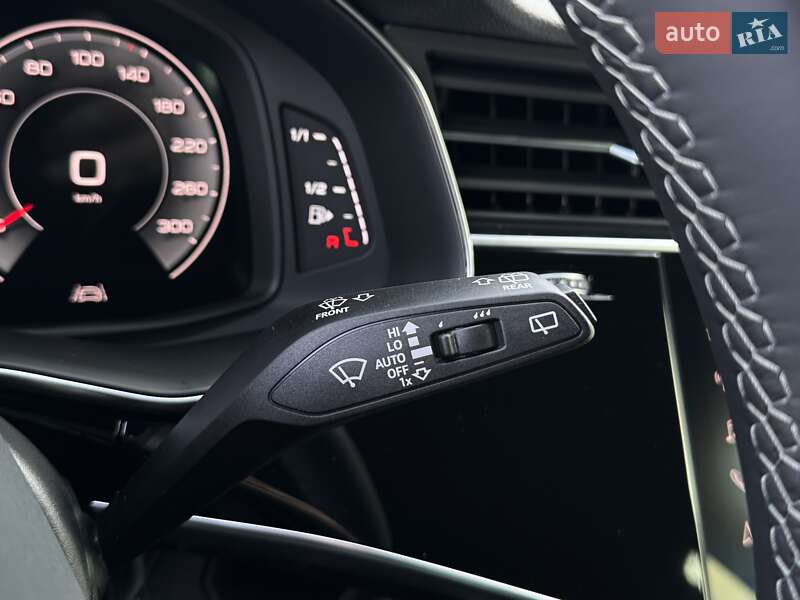 Внедорожник / Кроссовер Audi Q8 2025 в Одессе