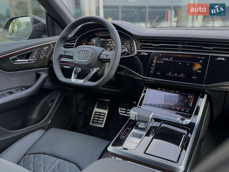 Внедорожник / Кроссовер Audi Q8 2025 в Одессе
