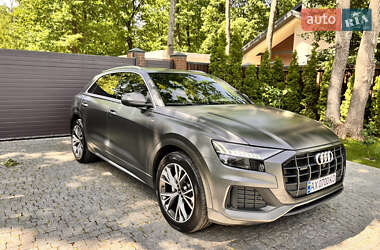 Внедорожник / Кроссовер Audi Q8 2020 в 