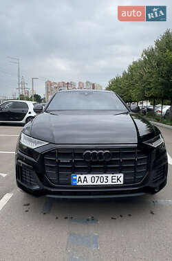 Внедорожник / Кроссовер Audi Q8 2019 в 