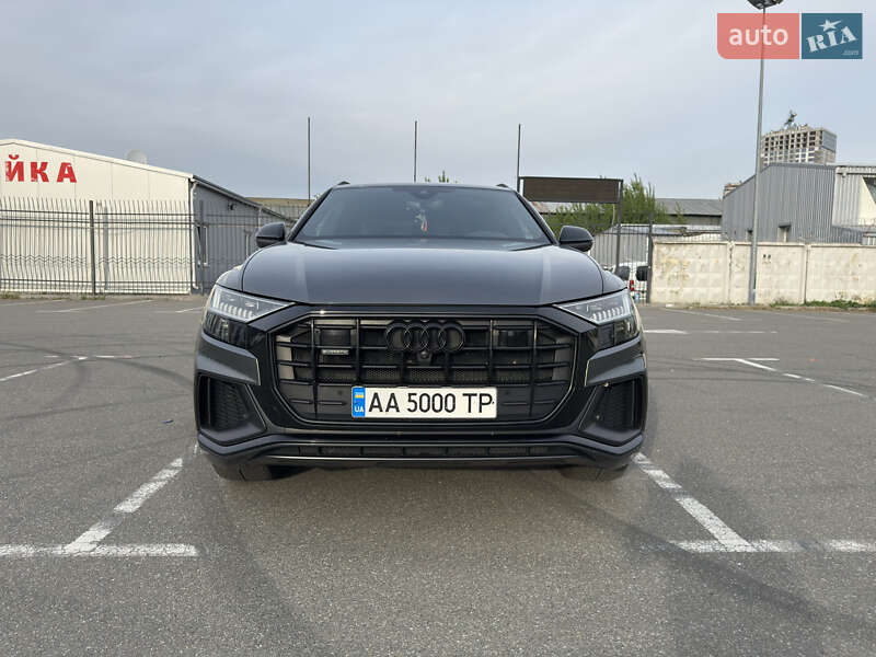 Позашляховик / Кросовер Audi Q8 2023 в Києві