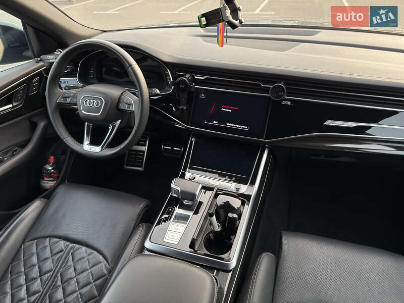 Позашляховик / Кросовер Audi Q8 2023 в Києві