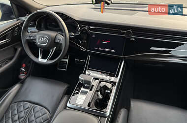 Внедорожник / Кроссовер Audi Q8 2023 в 