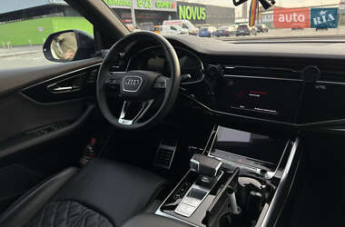 Внедорожник / Кроссовер Audi Q8 2023 в 