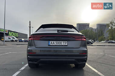 Внедорожник / Кроссовер Audi Q8 2023 в 