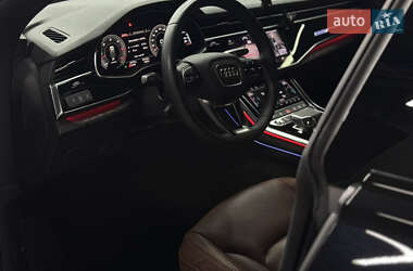 Внедорожник / Кроссовер Audi Q8 2020 в 