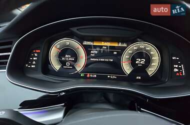 Внедорожник / Кроссовер Audi Q8 2024 в 