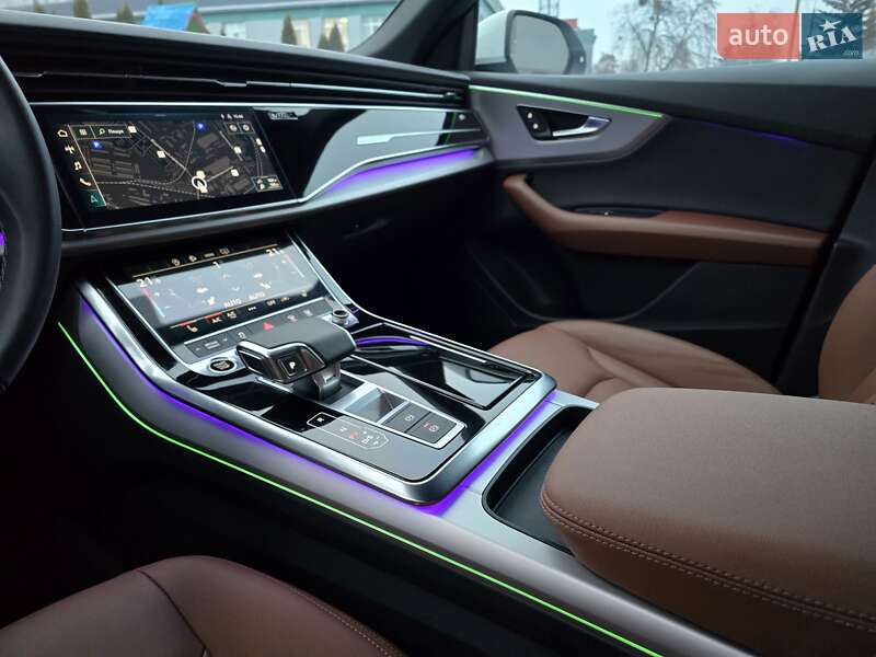 Внедорожник / Кроссовер Audi Q8 2024 в Киеве