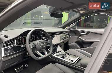 Внедорожник / Кроссовер Audi Q8 2021 в 