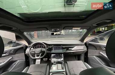 Внедорожник / Кроссовер Audi Q8 2021 в 
