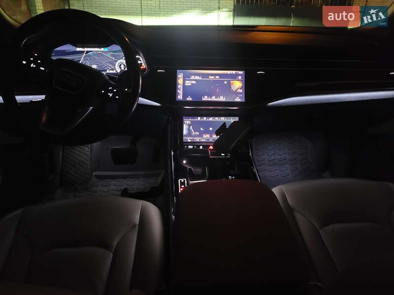 Внедорожник / Кроссовер Audi Q8 2019 в Львове