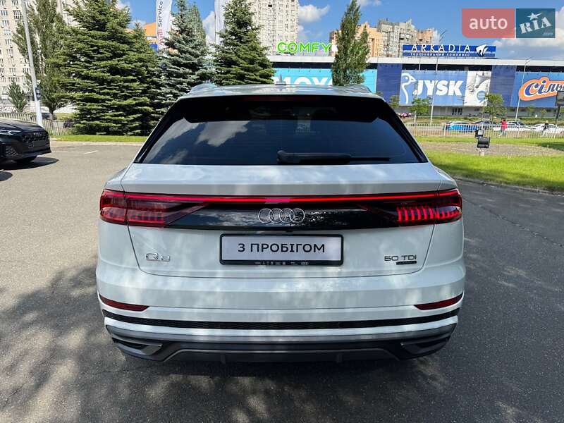 Позашляховик / Кросовер Audi Q8 2021 в Києві