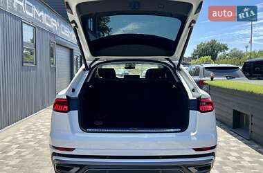 Позашляховик / Кросовер Audi Q8 2018 в 