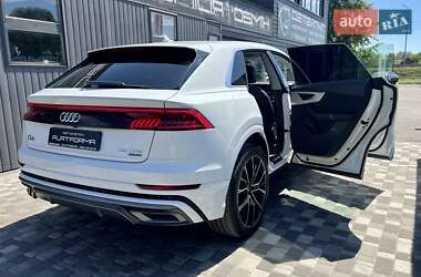 Позашляховик / Кросовер Audi Q8 2018 в 