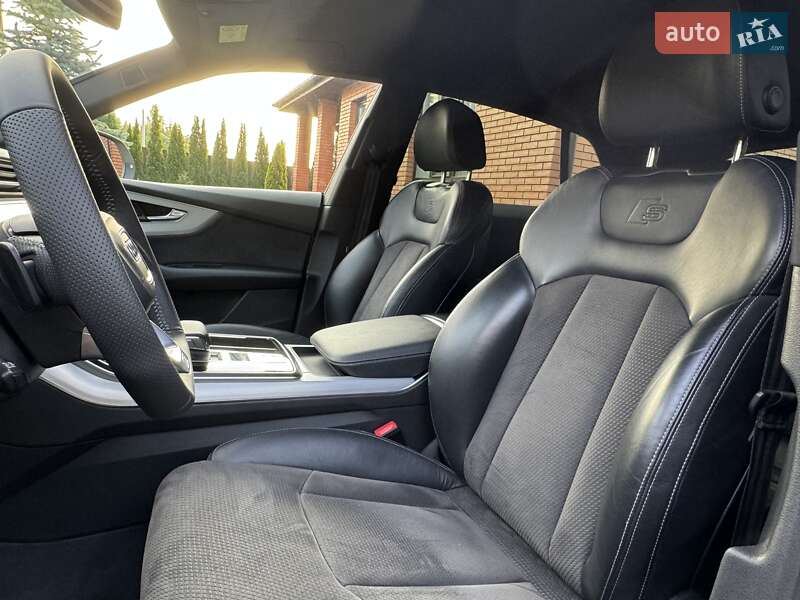 Внедорожник / Кроссовер Audi Q8 2018 в Киеве фото 28 Внедорожник / Кроссовер Audi Q8 2018 в Киеве