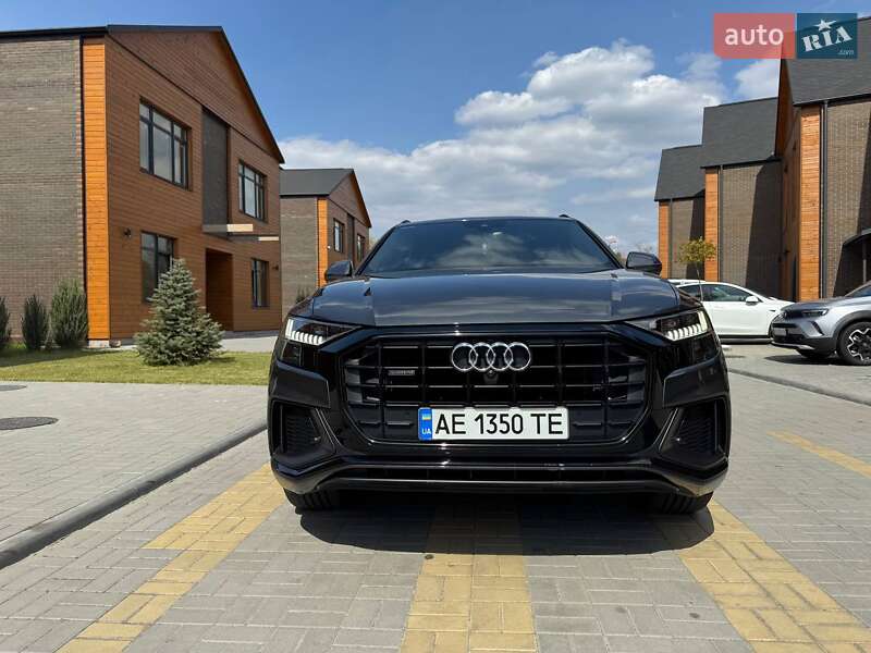 Внедорожник / Кроссовер Audi Q8 2021 в Днепре