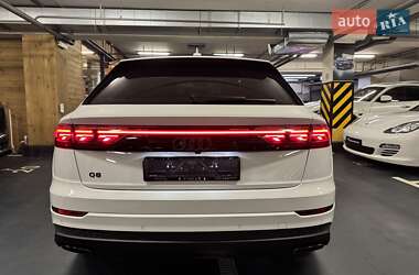Внедорожник / Кроссовер Audi Q8 2024 в 