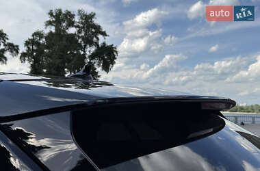 Внедорожник / Кроссовер Audi Q8 2021 в 