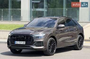 Позашляховик / Кросовер Audi Q8 2018 в Дніпрі