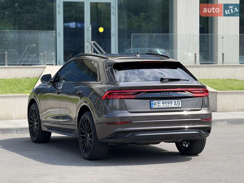 Внедорожник / Кроссовер Audi Q8 2018 в Днепре