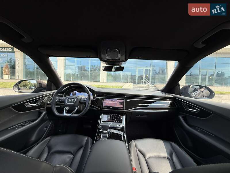 Внедорожник / Кроссовер Audi Q8 2018 в Днепре