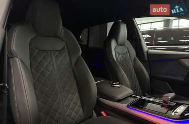 Внедорожник / Кроссовер Audi Q8 2025 в 