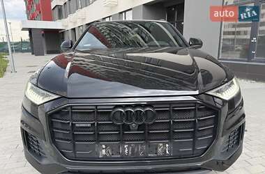 Внедорожник / Кроссовер Audi Q8 2022 в 