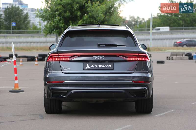 Внедорожник / Кроссовер Audi Q8 2018 в Киеве
