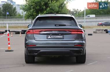 Внедорожник / Кроссовер Audi Q8 2018 в 