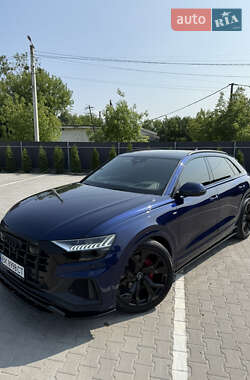 Внедорожник / Кроссовер Audi Q8 2019 в 