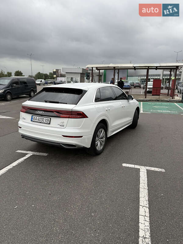 Внедорожник / Кроссовер Audi Q8 2019 в Киеве
