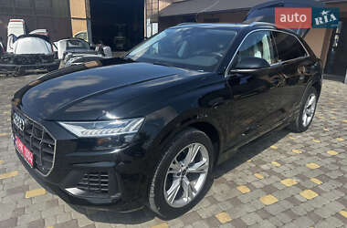 Внедорожник / Кроссовер Audi Q8 2023 в 