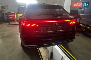 Внедорожник / Кроссовер Audi Q8 2023 в 
