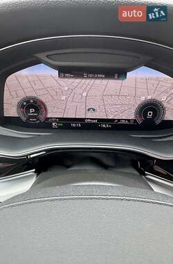 Внедорожник / Кроссовер Audi Q8 2023 в 