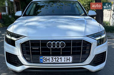 Внедорожник / Кроссовер Audi Q8 2018 в Одессе