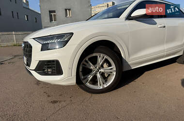 Позашляховик / Кросовер Audi Q8 2018 в Києві