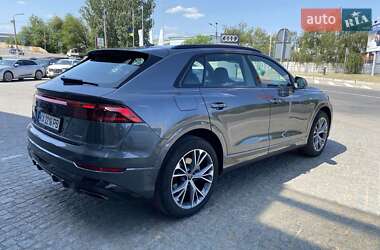 Внедорожник / Кроссовер Audi Q8 2025 в 