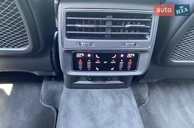 Внедорожник / Кроссовер Audi Q8 2025 в 