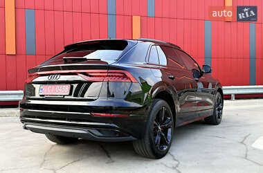 Внедорожник / Кроссовер Audi Q8 2019 в 