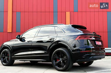 Внедорожник / Кроссовер Audi Q8 2019 в 