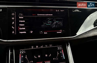 Внедорожник / Кроссовер Audi Q8 2019 в 