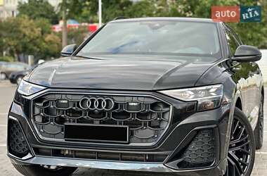 Внедорожник / Кроссовер Audi Q8 2025 в 