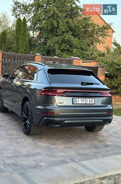 Внедорожник / Кроссовер Audi Q8 2020 в 